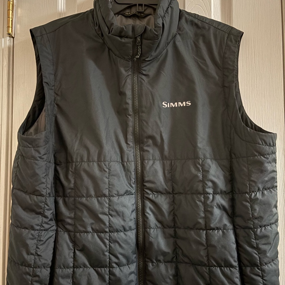 Simms Dark Quilted Outerwear